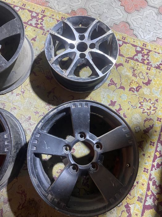Литые диски на ниву 5шт