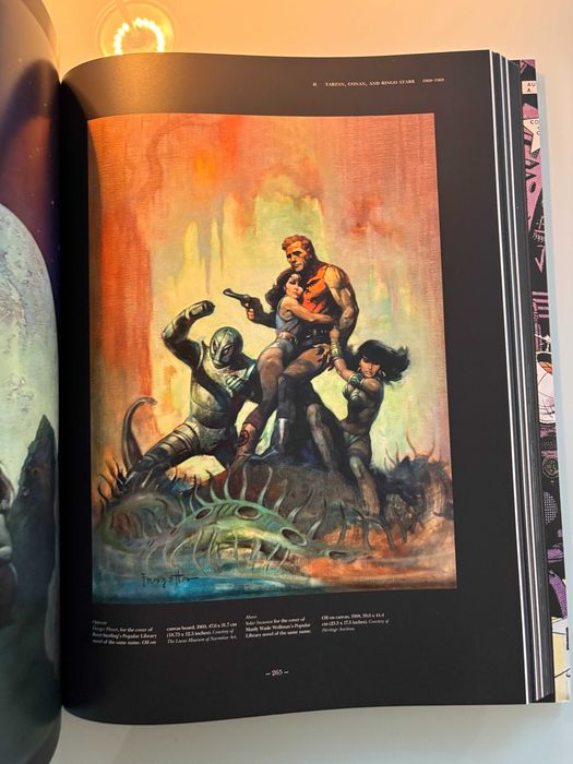 Album XXL The Fantastic Worlds of Frank Frazetta hardcover – ediție rară, premiu Eisner Award 2023