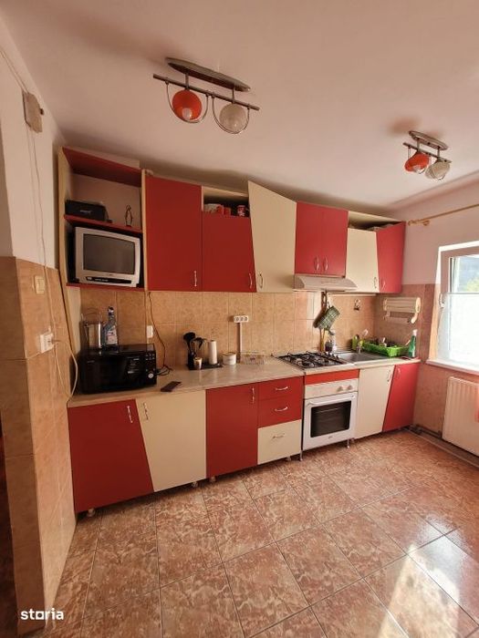 Apartament cu 3 camere, 70 mp, zona Garii