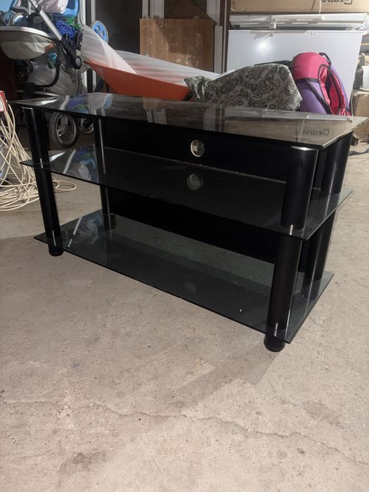 Подставка под телевизора