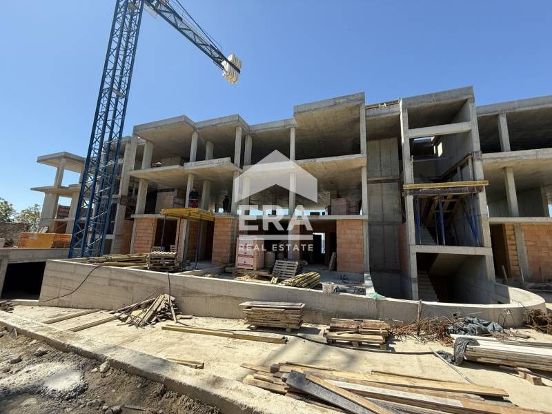 Продава се Тристаен апартамент в Варна, Бриз - 146 кв.м за 2391 €/кв.м - Снимка #8