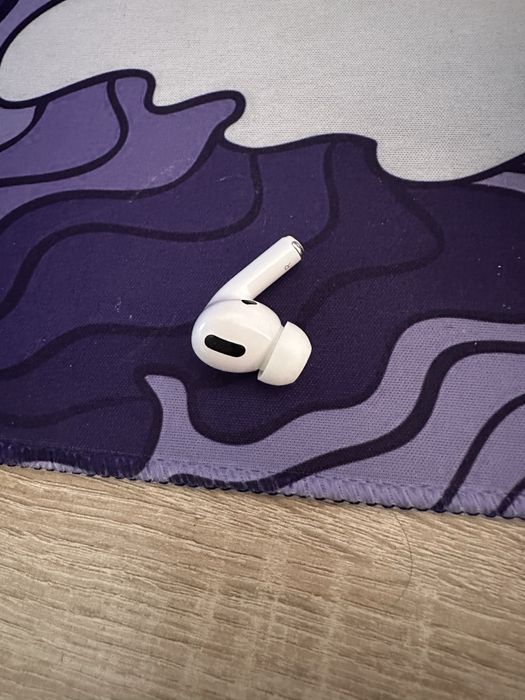 airpods pro правый