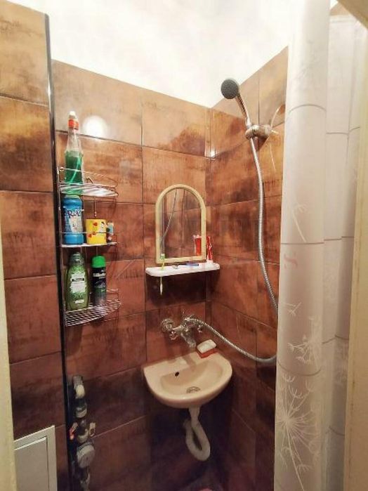 Дава се под наем Едностаен апартамент в Велико Търново, Бузлуджа - 60 кв.м за 193.8 € - Снимка #8