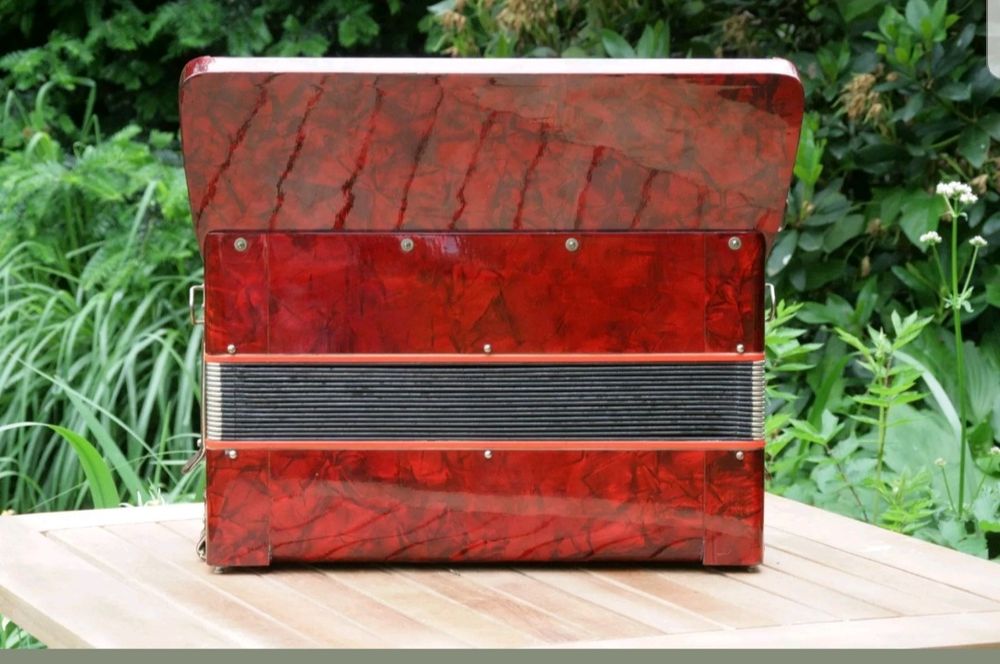 Acordeon Paolo Soprani 80 basi