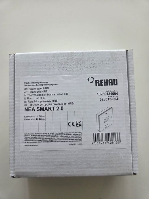 Стаен термостат Rehau NEA SMART 2.0, черен