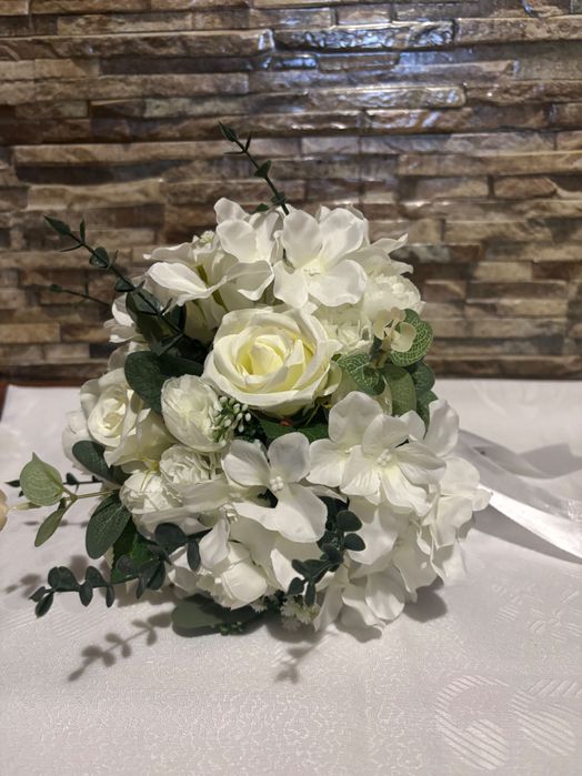 Buchete mireasă flori artificiale