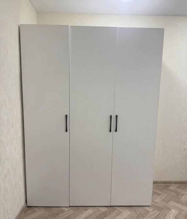 Срочно продам шифоньер