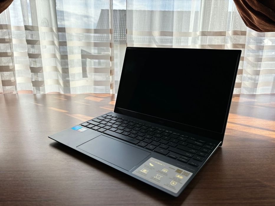 Laptop Asus Zenbook 13 OLED