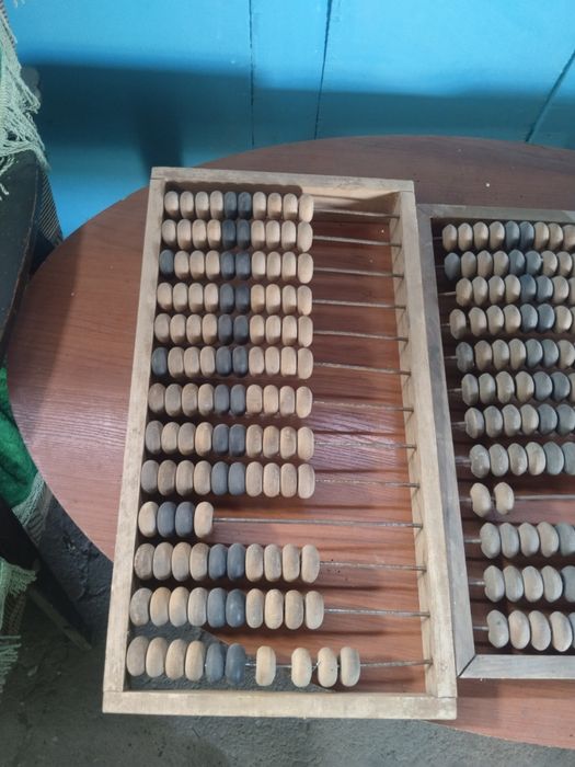 Продаю счёты стариные