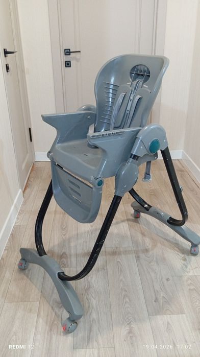 Продам стульчик для кормления