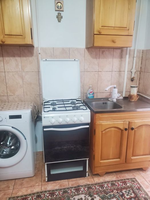 2 camere Prieteniei Școala 7