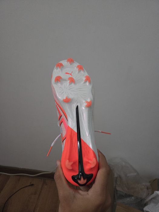 Ghete fotbal puma ultra ultimate noi marimea 44