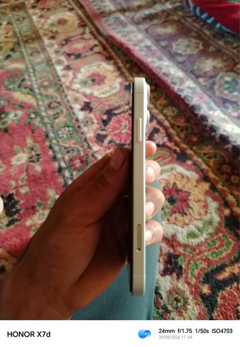 Iphone 11 17 korpusda idiali