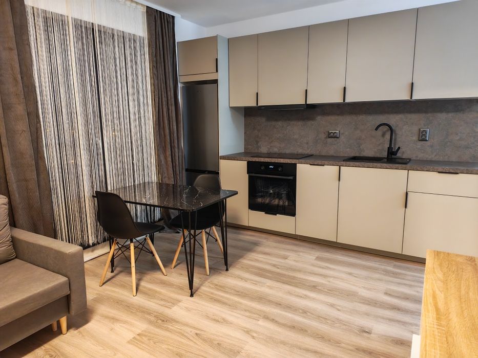 PF prima închiriere Între Lacuri l Iulius Mall