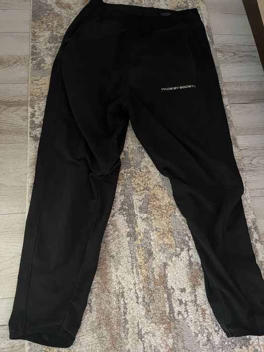 Pantaloni made by society