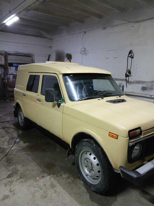 Срочно продам Ниву-Лауру!