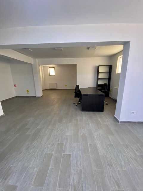 Spatiu comercial de inchiriat, pret imbatabil, pozitie foarte buna in Militari Residence