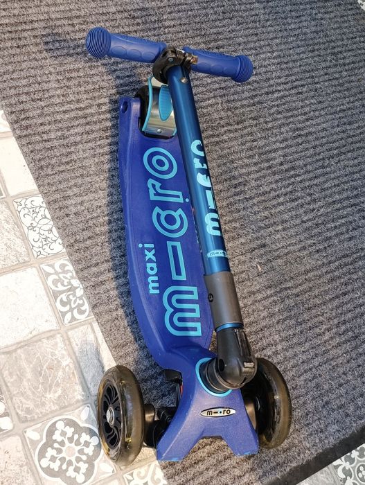Оригинал micro maxi самокат в идеальном состоянии