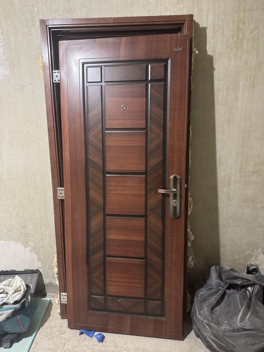 Входна Врата 80/188  200 лв.
