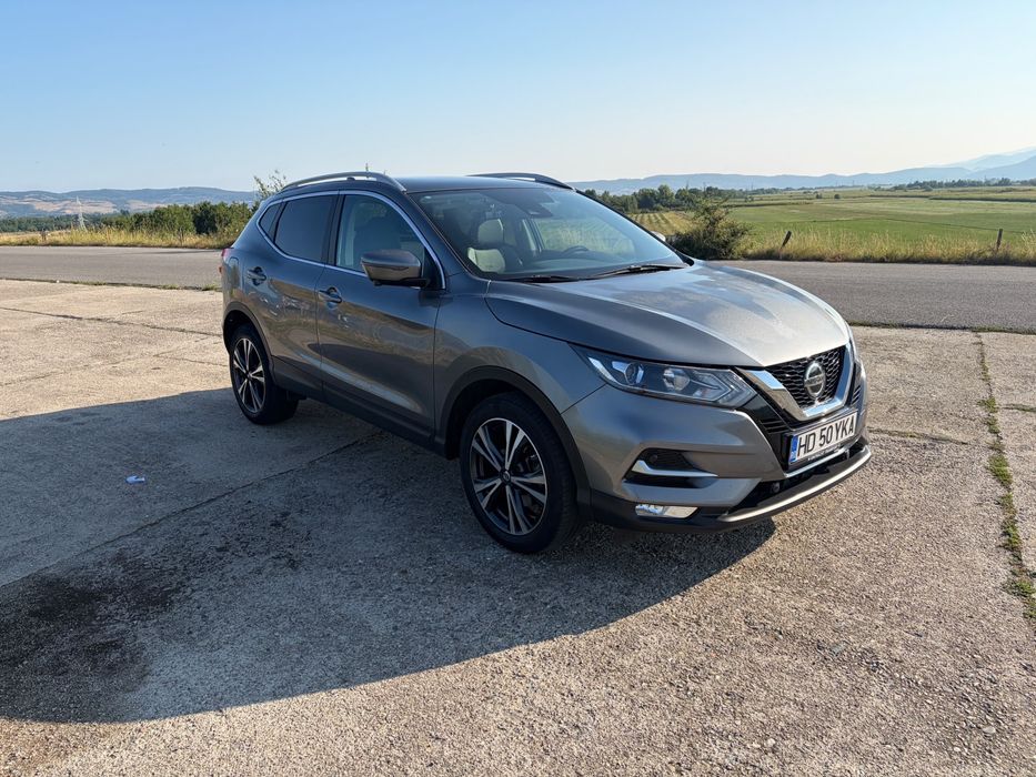Nissan Qashqai 1.3 TCe 157cp Automat Panoramic Camere 360