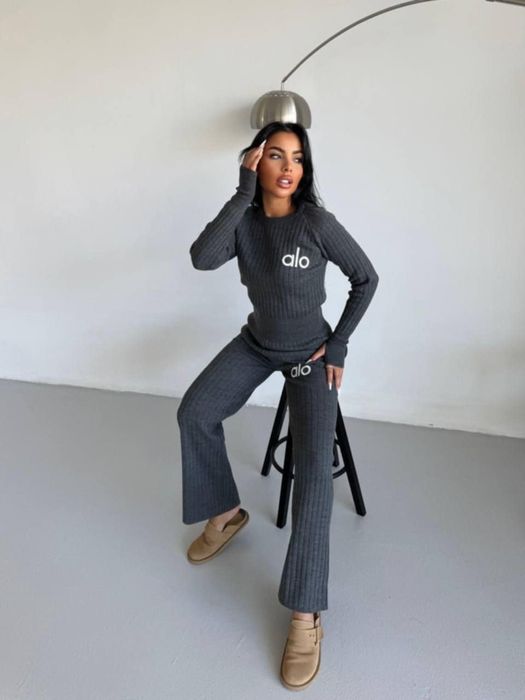 Compleu dama diferite modele