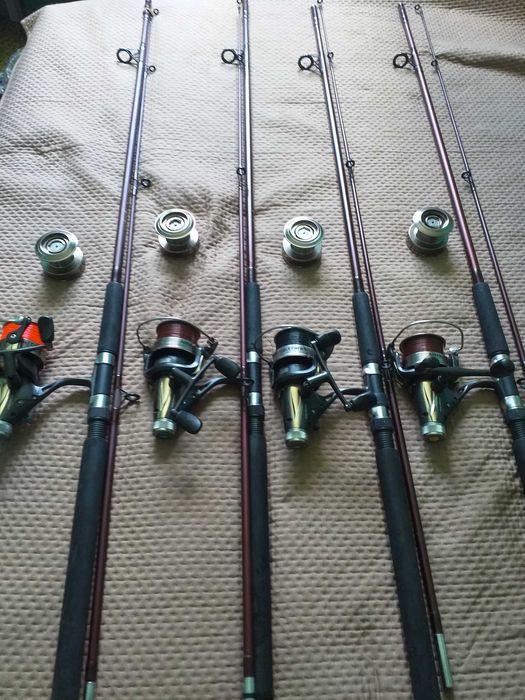 Комплекти ретро  въдици и макари