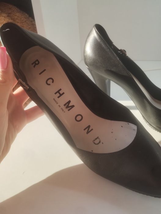 Черни дамски токчета