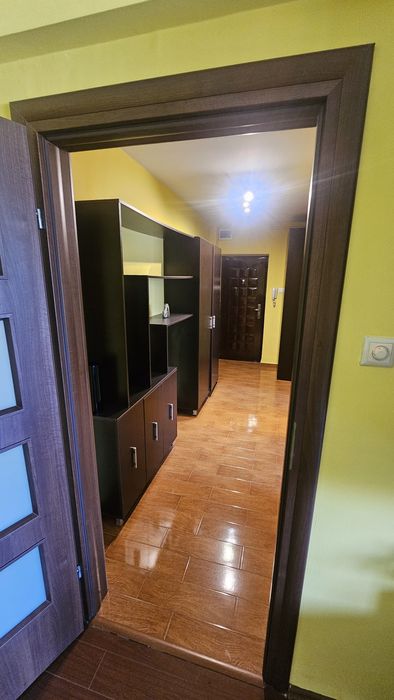 Inchiriez garsoniera