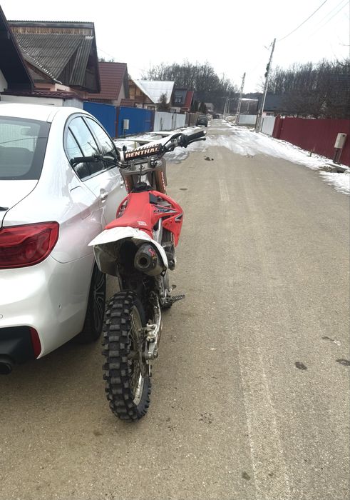Honda CRF 250R 2013 – stare foarte bună – 2.900 €