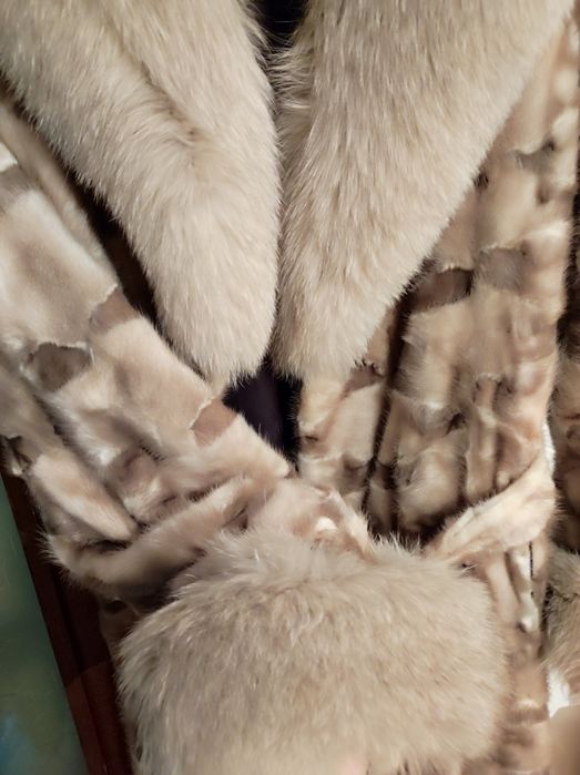 Норковая шуба срочно