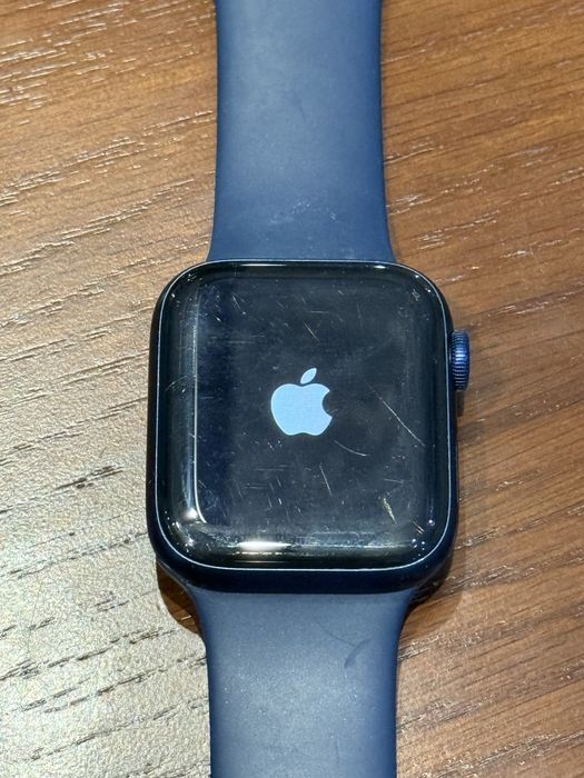 Продаю часы Apple iwatch 4 series