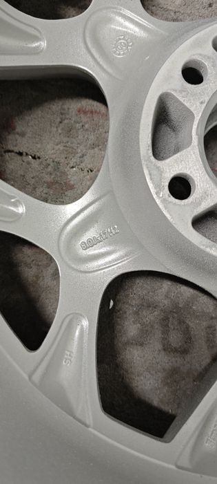 Диски AEZ 9.5j ET30 8j ET30