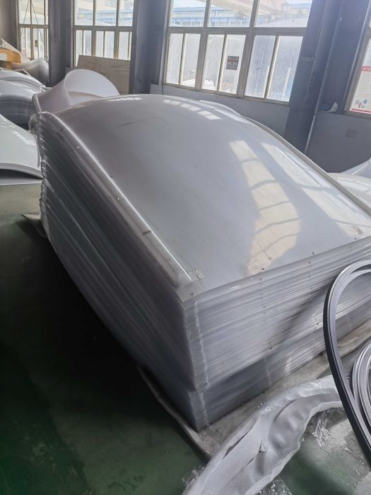 Луксозен купол   с PC тяло ,конструкция алуминиева сплав 4М диаметър