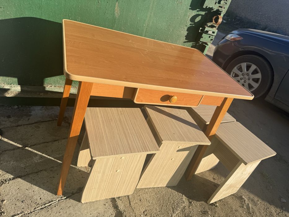 Стол  продам кухоный