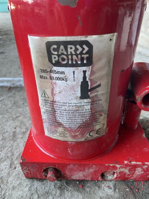 Маслен 50 тонен крик car point