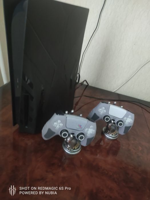 Продам play station 5