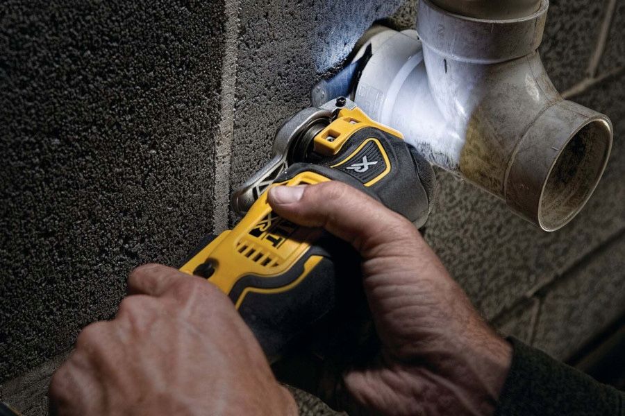 Акумулаторен мултифункционален инструмент DeWALT DCS356NT 18V