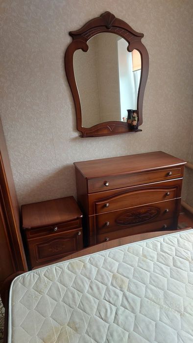 Спальный гарнитур