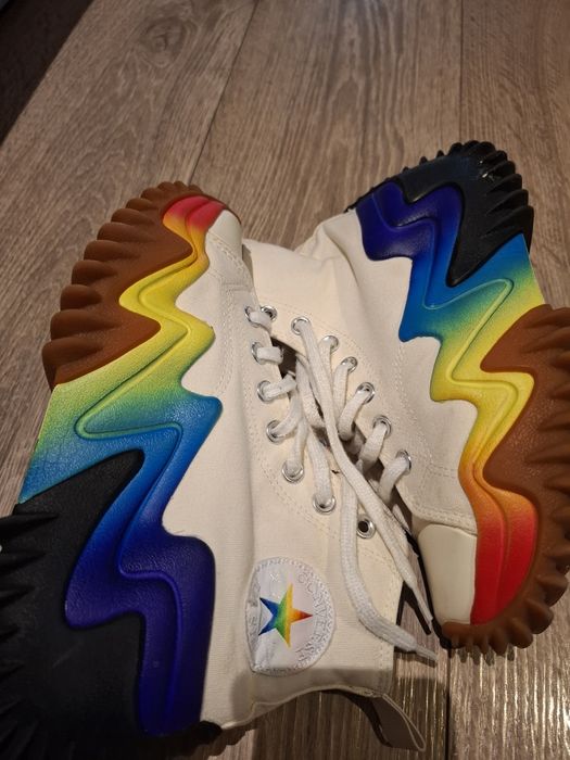 Vând converse in stare foarte bună mărimea 38
