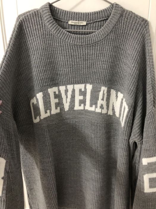 Свитер оверсайз и юбка