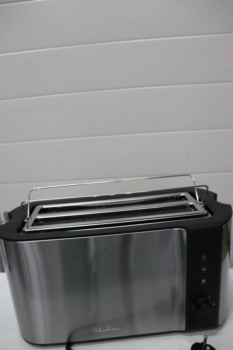 Автоматичен тостер Severin, 2 дълги отделения, побира до 4 филийки хляб, 1400 W, AT 2590, неръждаема стомана/черен