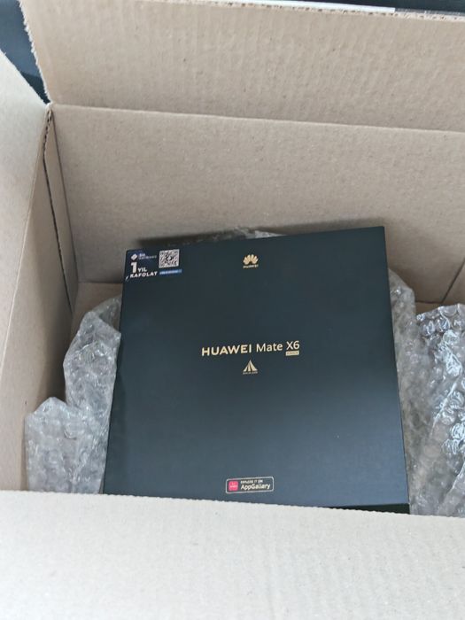 Huawei mate X6 16/512