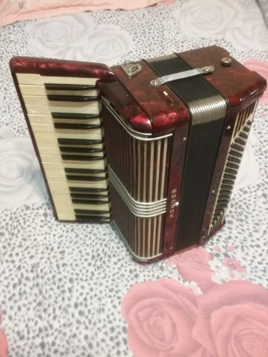 Acordeon hohner tango ll b