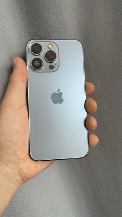 Айфон 13 про срочно продам