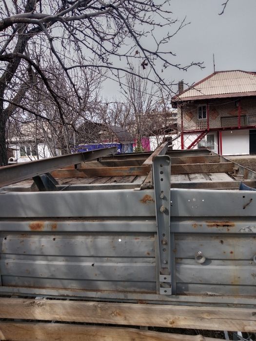 Продам кузов (борт) от газели