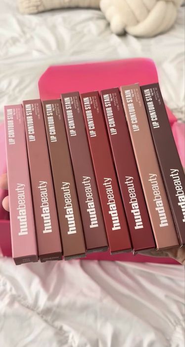 Huda Beauty Lip Contour Stain + rhode Peptide Lip Tint гланц оригинал