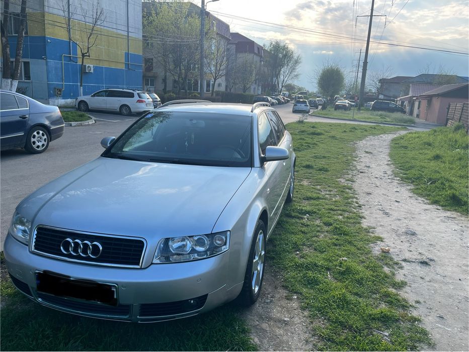 AUDI A4 2004 — imagine 2