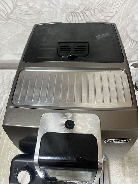 Кофемашина Delonghi Dinamica