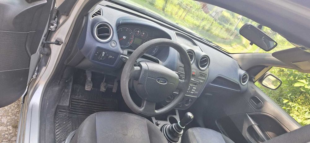 Vand Ford Fiesta