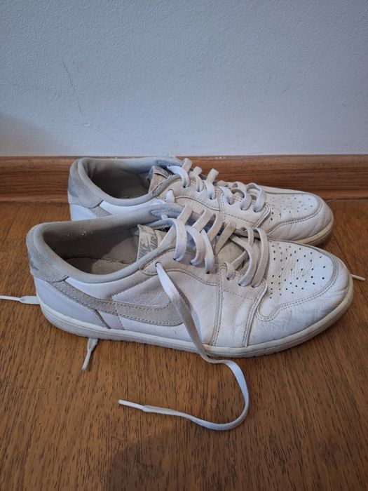 Adidași Nike Air albi – mărimea 44, stare bună